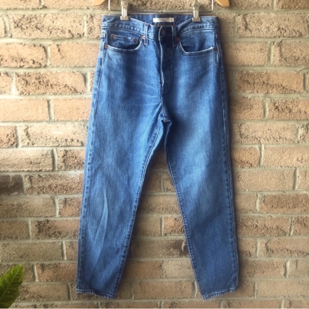 Levi’s wedgie straight